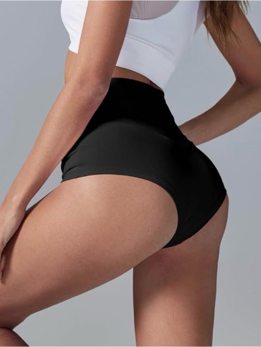 New LXNMGO 2” Inseam Black High-Waist Yoga Shorts / Small